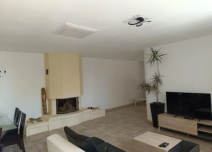 Apartment Avec Terrasse Vue Sur *